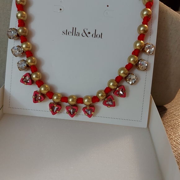 Necklace - Picture 3 of 11